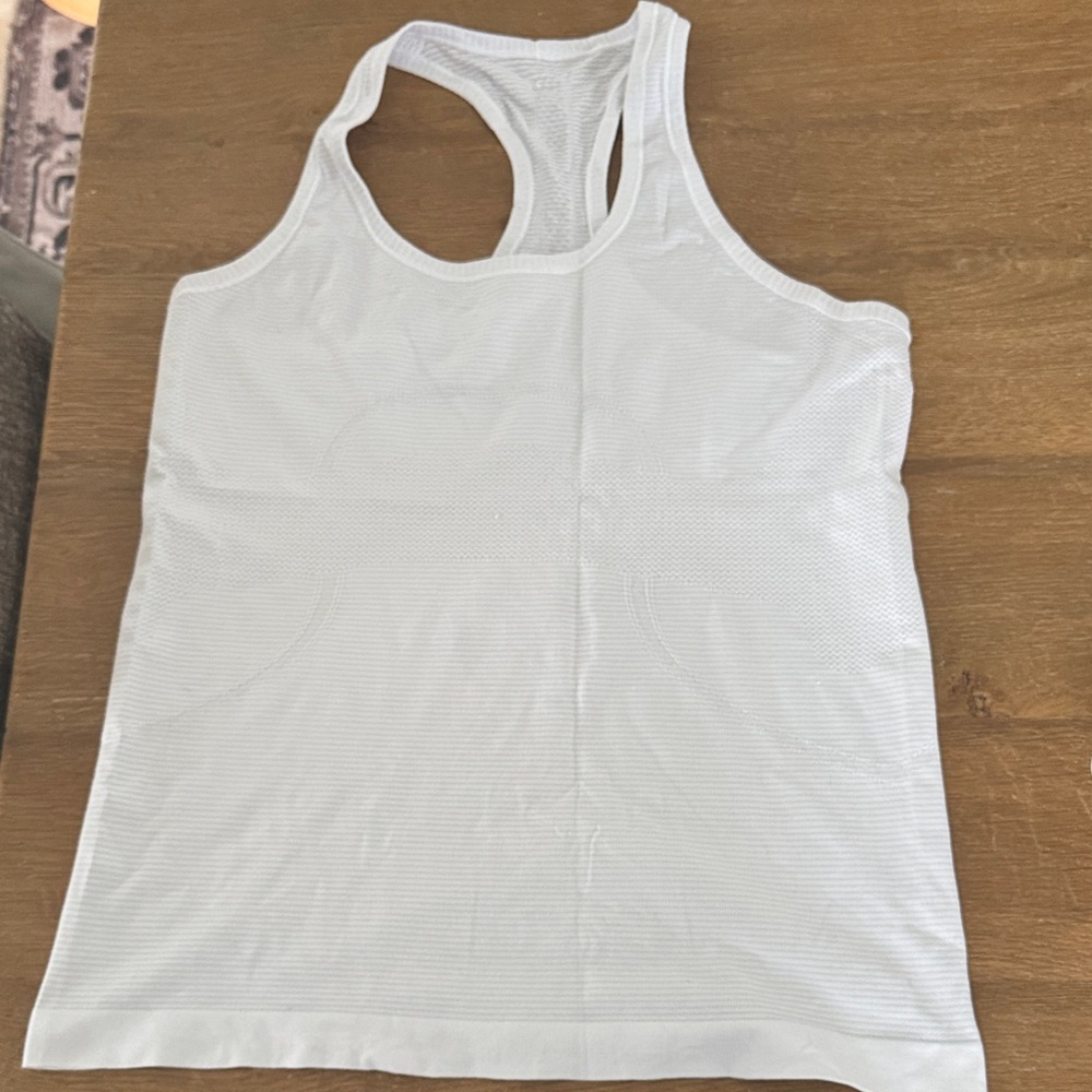 Lululemon Women's Swiftly tech tank top